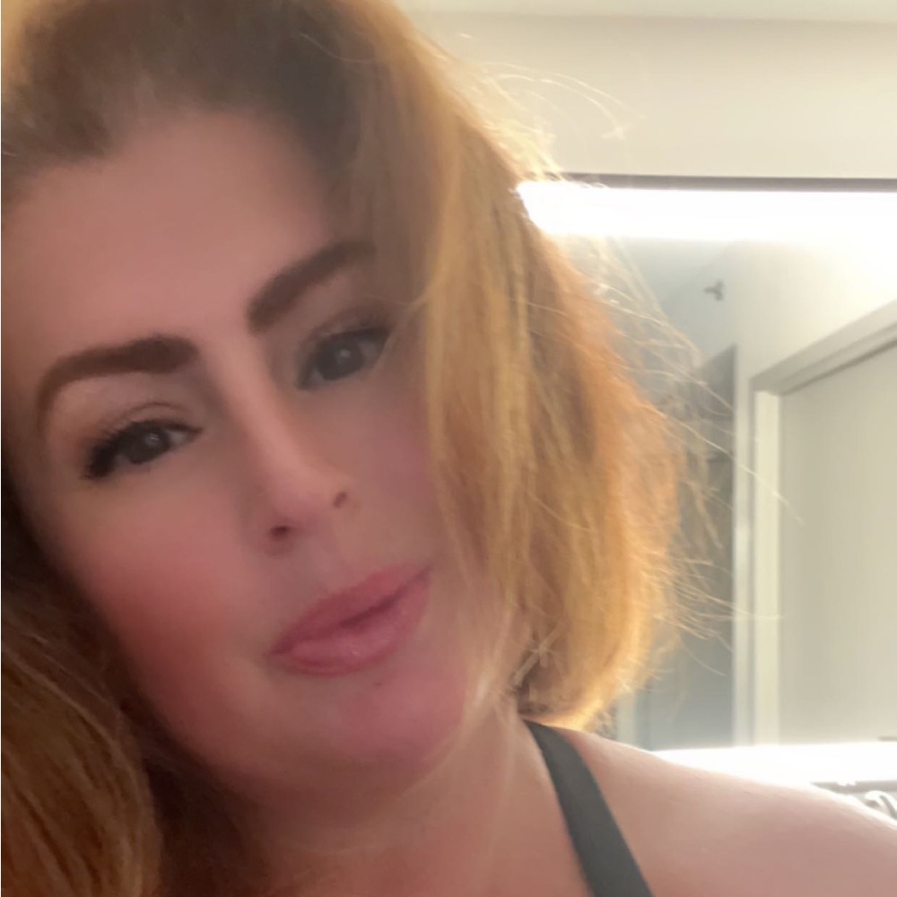 Meet your Posher, Whitney